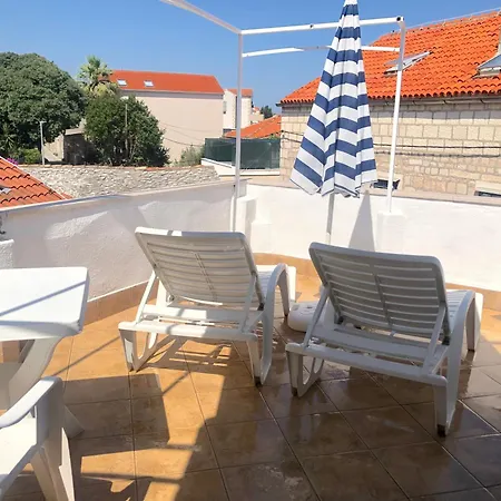 Brac, Supetar, Art House, Dreamy Dalmatian Vacation Home, 80m From Sea *